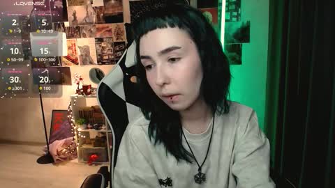 Baroness Von Cringe online show from 10/05/25, 01:20