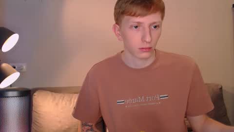 Snapshot of julsweet chatting on 12/11/24, 02:30 sweet online show from 12/11/24, 02:30