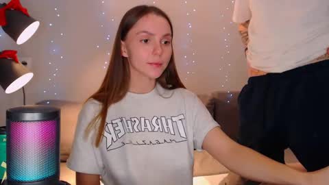 Snapshot of julsweet chatting on 01/11/25, 12:01 sweet online show from 01/11/25, 12:01