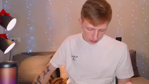 Snapshot of julsweet chatting on 01/17/25, 10:23 sweet online show from 01/17/25, 10:23