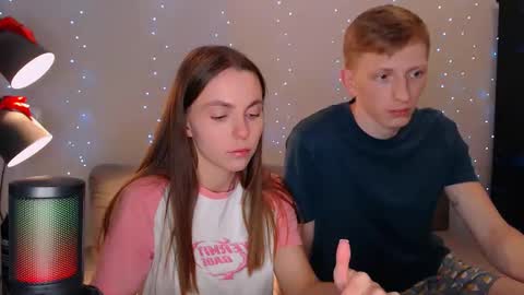 Snapshot of julsweet chatting on 02/17/25, 12:21 sweet online show from 02/17/25, 12:21