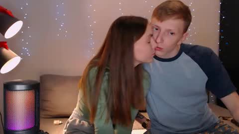 Snapshot of julsweet chatting on 02/23/25, 09:48 sweet online show from 02/23/25, 09:48