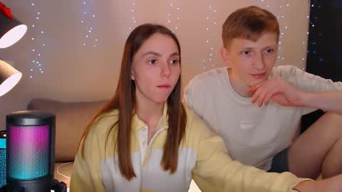 Snapshot of julsweet chatting on 02/27/25, 12:43 sweet online show from 02/27/25, 12:43