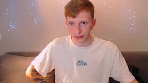 Snapshot of julsweet chatting on 03/06/25, 09:42 sweet online show from 03/06/25, 09:42