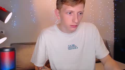 Snapshot of julsweet chatting on 03/08/25, 12:00 sweet online show from 03/08/25, 12:00