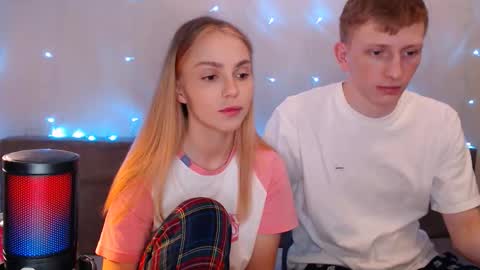 Snapshot of julsweet chatting on 09/15/25, 09:59 sweet online show from 09/15/25, 09:59