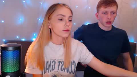 Snapshot of julsweet chatting on 09/22/25, 09:39 sweet online show from 09/22/25, 09:39