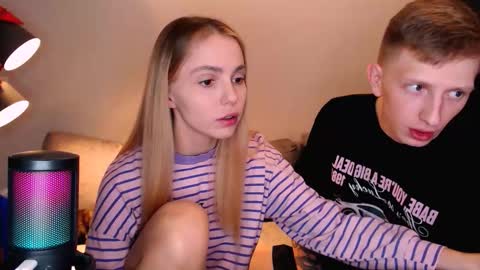 Snapshot of julsweet chatting on 10/26/25, 10:15 sweet online show from 10/26/25, 10:15