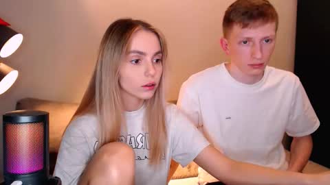 Snapshot of julsweet chatting on 11/10/25, 09:58 sweet online show from 11/10/25, 09:58