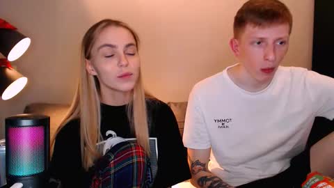 Snapshot of julsweet chatting on 11/12/25, 10:09 sweet online show from 11/12/25, 10:09