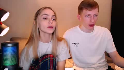 Snapshot of julsweet chatting on 11/18/25, 10:25 sweet online show from 11/18/25, 10:25