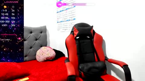 Snapshot of julya_smith_69 chatting on 12/10/24, 04:27 Julya Smith online show from 12/10/24, 04:27