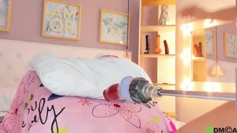 Snapshot of julyanna_ chatting on 11/10/25, 08:41 Juliana online show from 11/10/25, 08:41