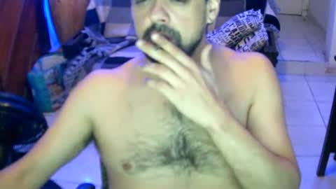 Mia online show from 10/04/25, 07:39