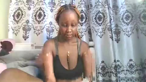 queen online show from 03/23/26, 05:50