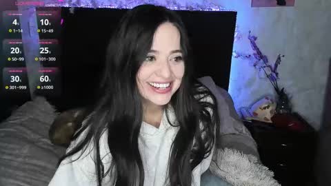 Snapshot of junee_ chatting on 09/19/25, 12:34 Maria online show from 09/19/25, 12:34