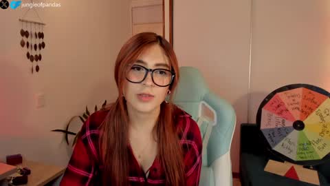 Snapshot of jungleofpandas chatting on 01/10/25, 01:53 Call me Sussy  online show from 01/10/25, 01:53