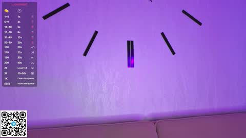 Snapshot of juniebogany chatting on 10/26/25, 06:41 Bella online show from 10/26/25, 06:41