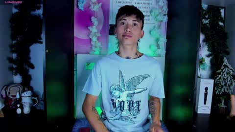 Snapshot of juniior0_0 chatting on 02/06/25, 12:33 Junior online show from 02/06/25, 12:33