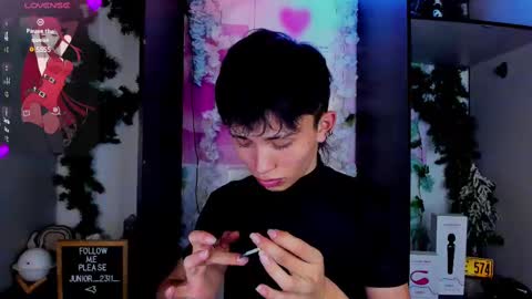 Snapshot of juniior0_0 chatting on 02/21/25, 12:16 Junior online show from 02/21/25, 12:16