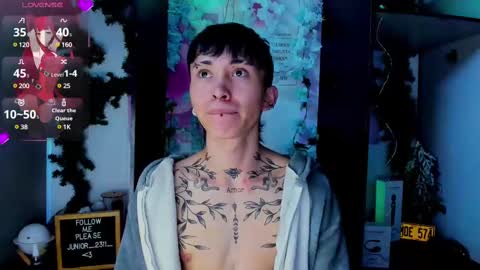 Snapshot of juniior0_0 chatting on 02/28/25, 05:26 Junior online show from 02/28/25, 05:26