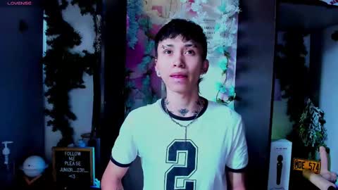 Snapshot of juniior0_0 chatting on 03/05/25, 12:33 Junior online show from 03/05/25, 12:33