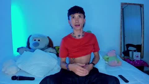 Snapshot of juniior0_0 chatting on 12/04/25, 11:57 Junior online show from 12/04/25, 11:57