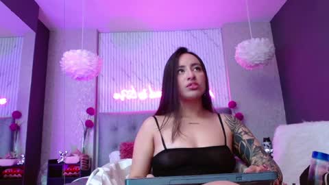 Snapshot of juniper_hill chatting on 04/03/26, 04:32 Juniper online show from 04/03/26, 04:32