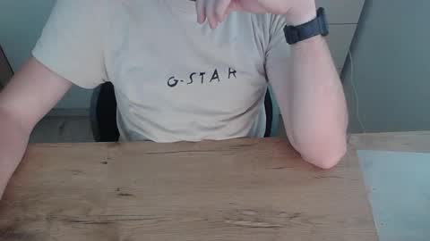 Snapshot of junk2711 chatting on 09/14/25, 03:00 junk2711 online show from 09/14/25, 03:00