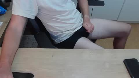 junk2711 online show from 07/11/26, 08:11