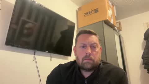 Snapshot of junky345 chatting on 03/31/26, 08:42 Junky online show from 03/31/26, 08:42