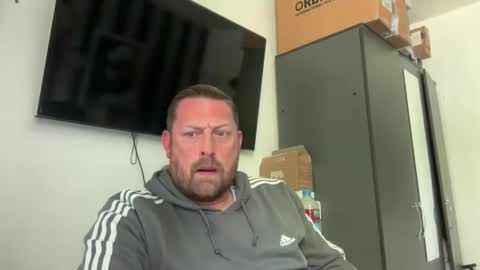 Snapshot of junky345 chatting on 04/05/26, 01:41 Junky online show from 04/05/26, 01:41