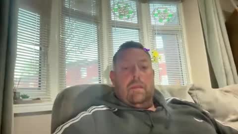 Snapshot of junky345 chatting on 04/18/26, 05:11 Junky online show from 04/18/26, 05:11