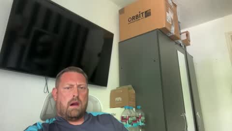 Snapshot of junky345 chatting on 04/26/26, 02:48 Junky online show from 04/26/26, 02:48