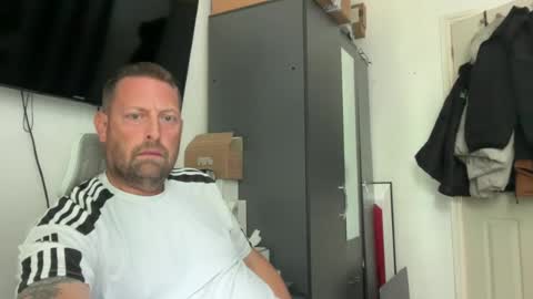 Snapshot of junky345 chatting on 06/20/26, 01:14 Junky online show from 06/20/26, 01:14