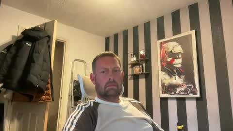 Snapshot of junky345 chatting on 08/05/26, 05:49 Junky online show from 08/05/26, 05:49