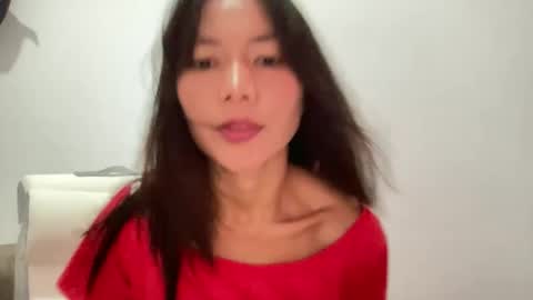 Snapshot of junovaughn chatting on 05/10/26, 03:33 junovaughn online show from 05/10/26, 03:33
