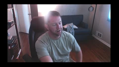 Snapshot of jusbeaz8722 chatting on 12/28/24, 07:22 JustnSide Unexxst online show from 12/28/24, 07:22