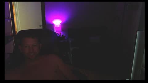 Snapshot of jusbeaz8722 chatting on 01/08/25, 07:55 JustnSide Unexxst online show from 01/08/25, 07:55