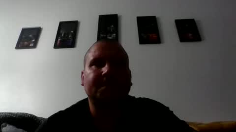 just1more5 online show from 10/11/25, 03:06