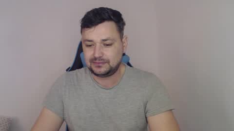 Snapshot of just_a_nice_guy_27 chatting on 02/26/25, 11:20 Alex online show from 02/26/25, 11:20