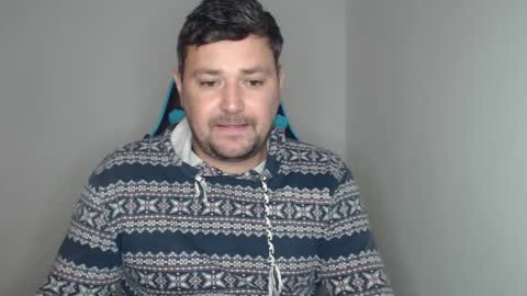 Snapshot of just_a_nice_guy_27 chatting on 12/16/25, 11:37 Alex online show from 12/16/25, 11:37