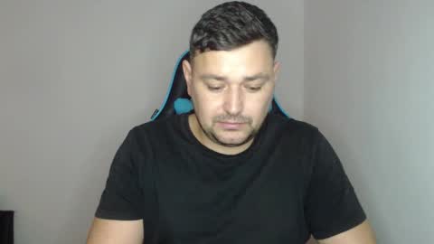 Snapshot of just_a_nice_guy_27 chatting on 01/10/26, 11:23 Alex online show from 01/10/26, 11:23