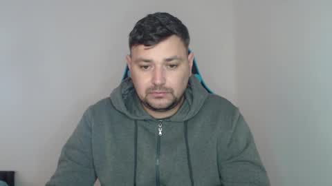 Snapshot of just_a_nice_guy_27 chatting on 01/13/26, 11:26 Alex online show from 01/13/26, 11:26