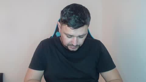 Snapshot of just_a_nice_guy_27 chatting on 01/15/26, 11:26 Alex online show from 01/15/26, 11:26