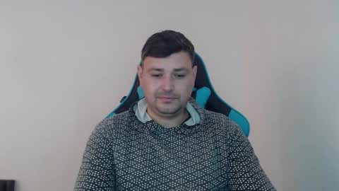 Snapshot of just_a_nice_guy_27 chatting on 01/18/26, 11:25 Alex online show from 01/18/26, 11:25