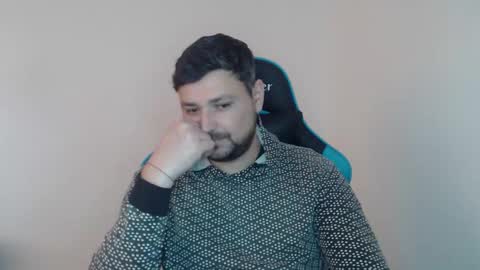 Snapshot of just_a_nice_guy_27 chatting on 02/18/26, 11:28 Alex online show from 02/18/26, 11:28