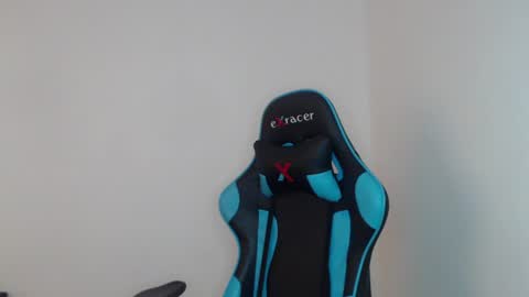 Snapshot of just_a_nice_guy_27 chatting on 04/09/26, 11:26 Alex online show from 04/09/26, 11:26