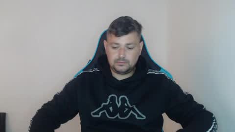 Snapshot of just_a_nice_guy_27 chatting on 04/23/26, 11:20 Alex online show from 04/23/26, 11:20