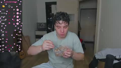 Edwins online show from 06/15/26, 05:59